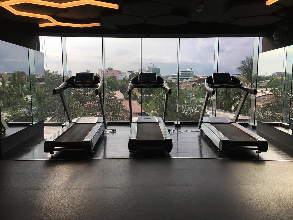 Milano Versace Suites Makati City Zewnętrze zdjęcie