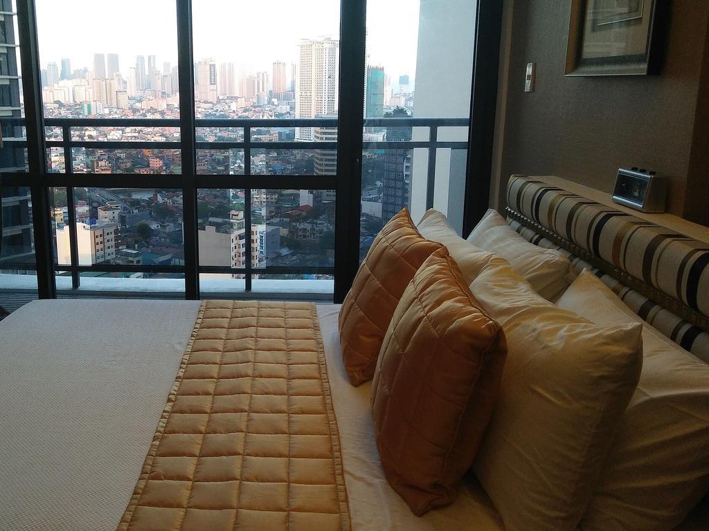Milano Versace Suites Makati City Zewnętrze zdjęcie