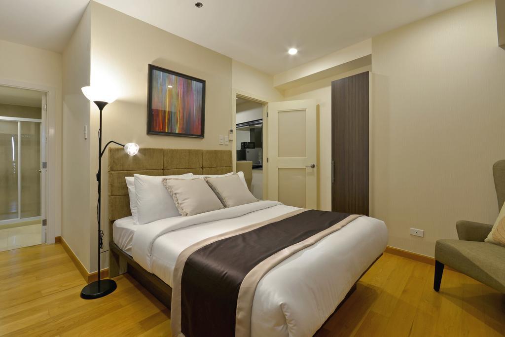 Milano Versace Suites Makati City Zewnętrze zdjęcie