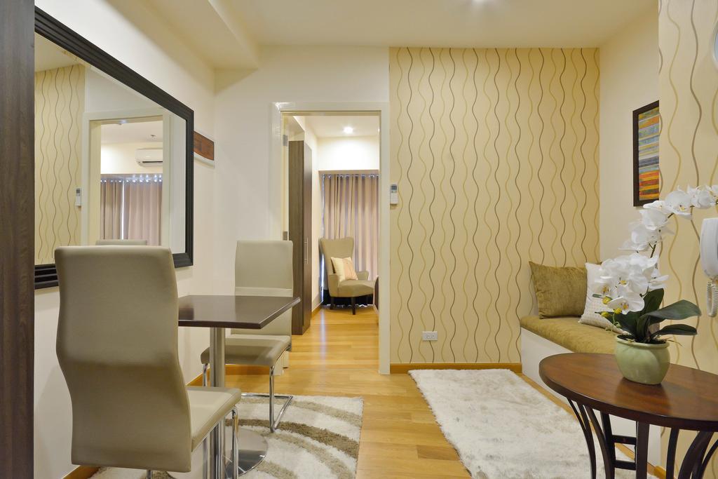 Milano Versace Suites Makati City Zewnętrze zdjęcie