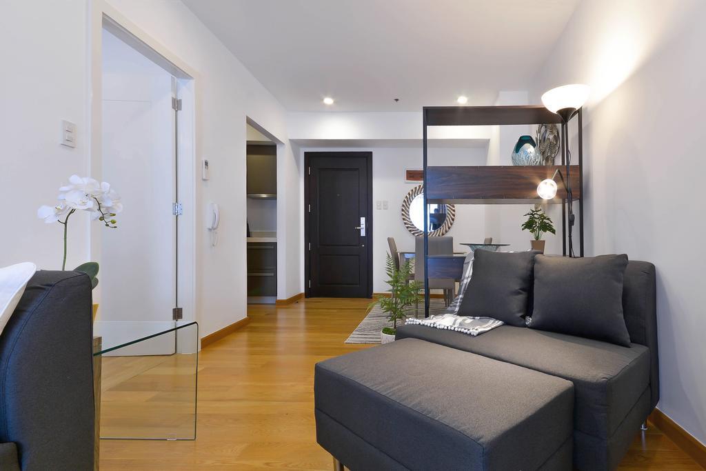 Milano Versace Suites Makati City Zewnętrze zdjęcie