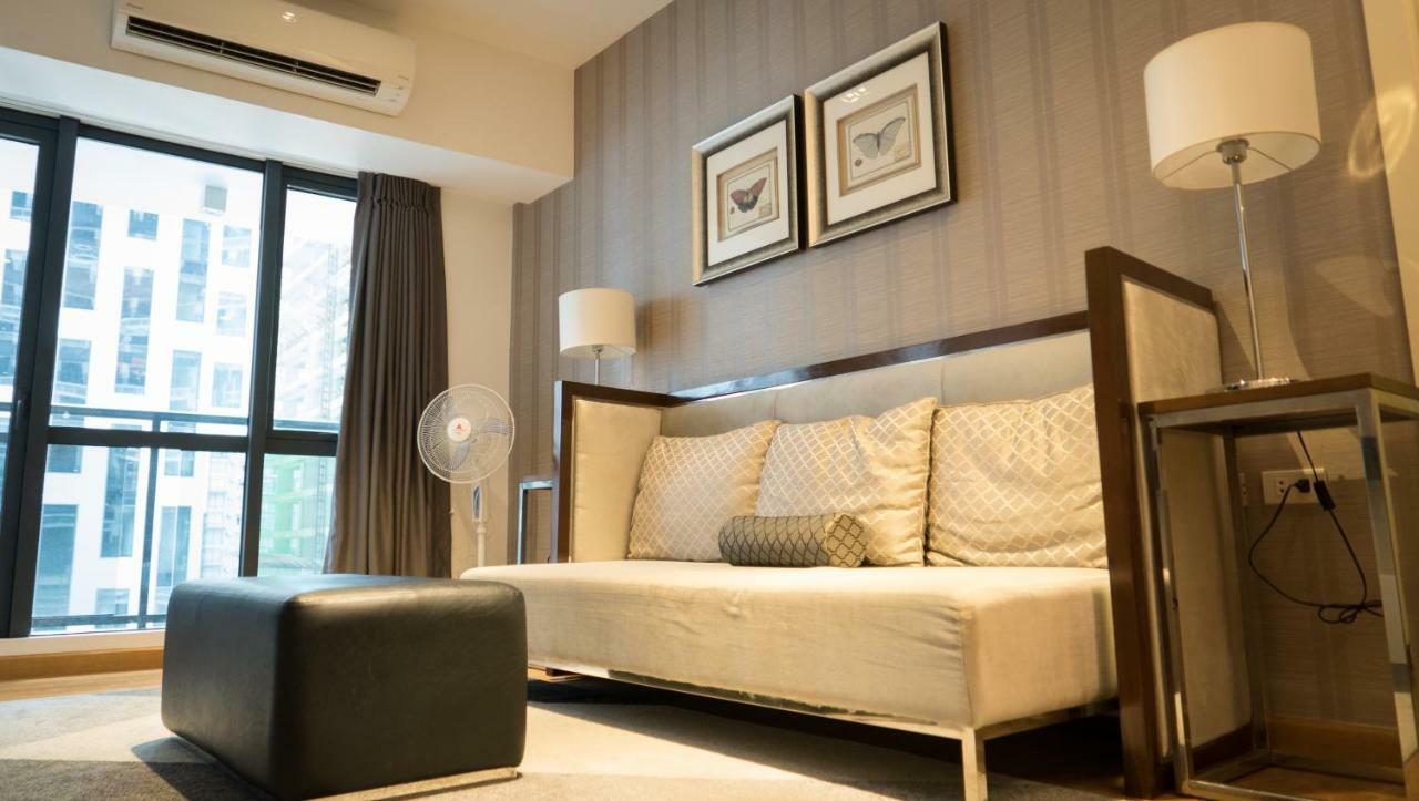Milano Versace Suites Makati City Zewnętrze zdjęcie