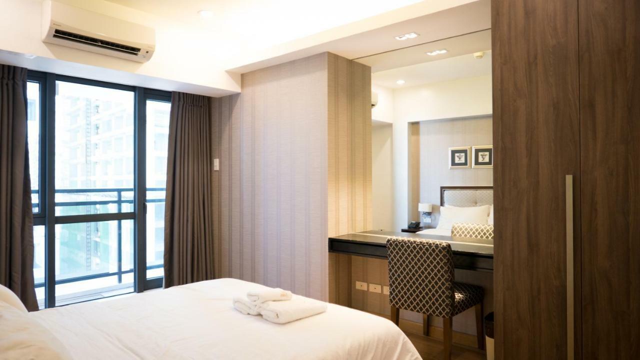 Milano Versace Suites Makati City Zewnętrze zdjęcie